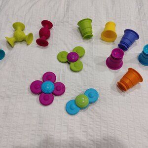 Fat Brain Toys Pip Squigz, Whirlyjigs and Suction Cuod